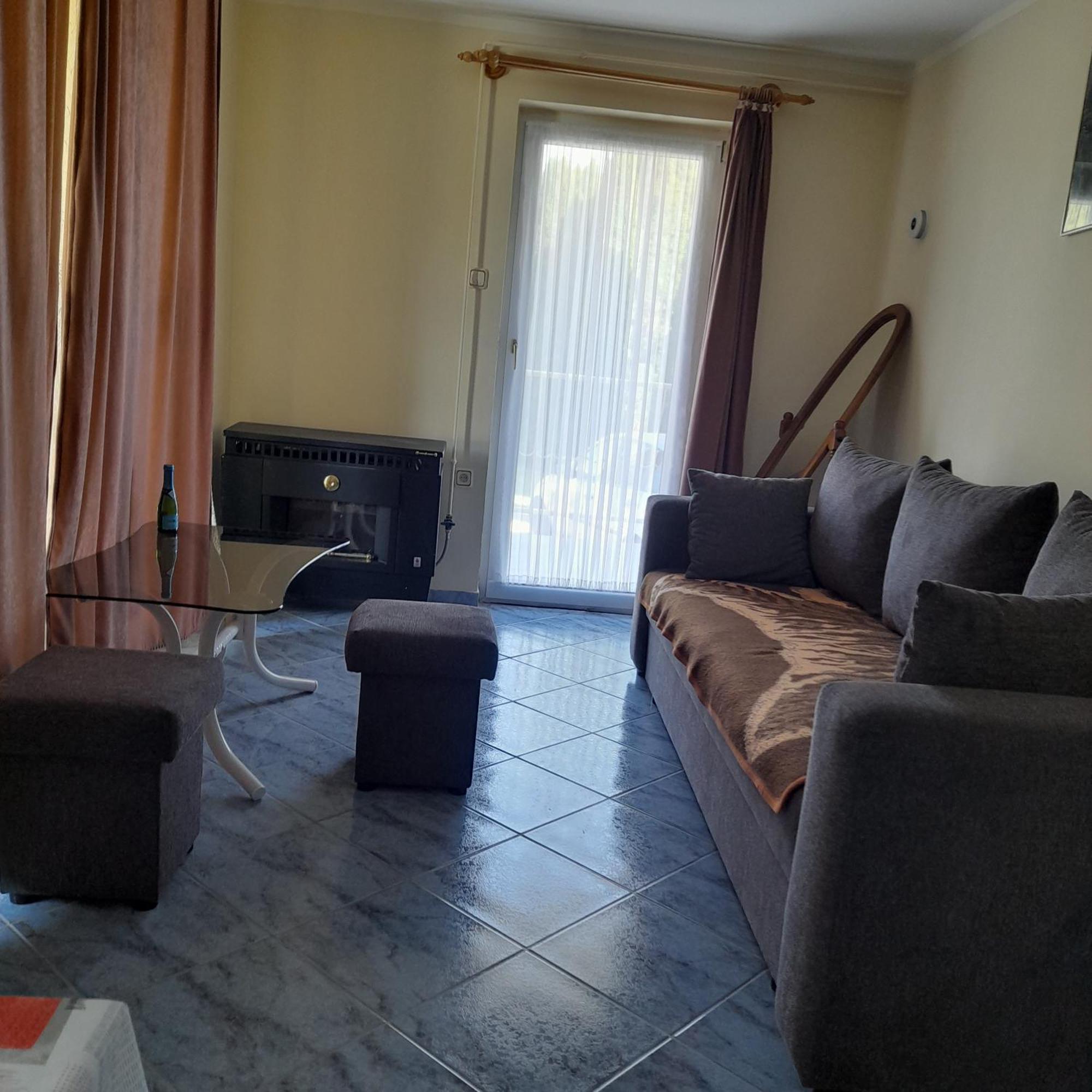 Апартаменты Berkenye Apartman Залакарош Экстерьер фото